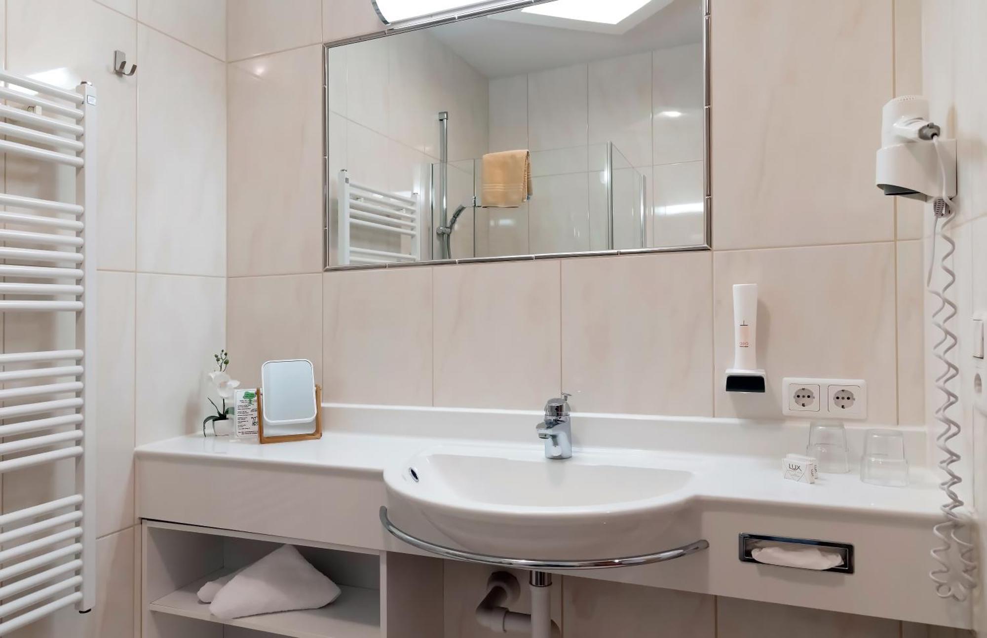 Gasthof Hotel Schermer Bad Haering Ngoại thất bức ảnh