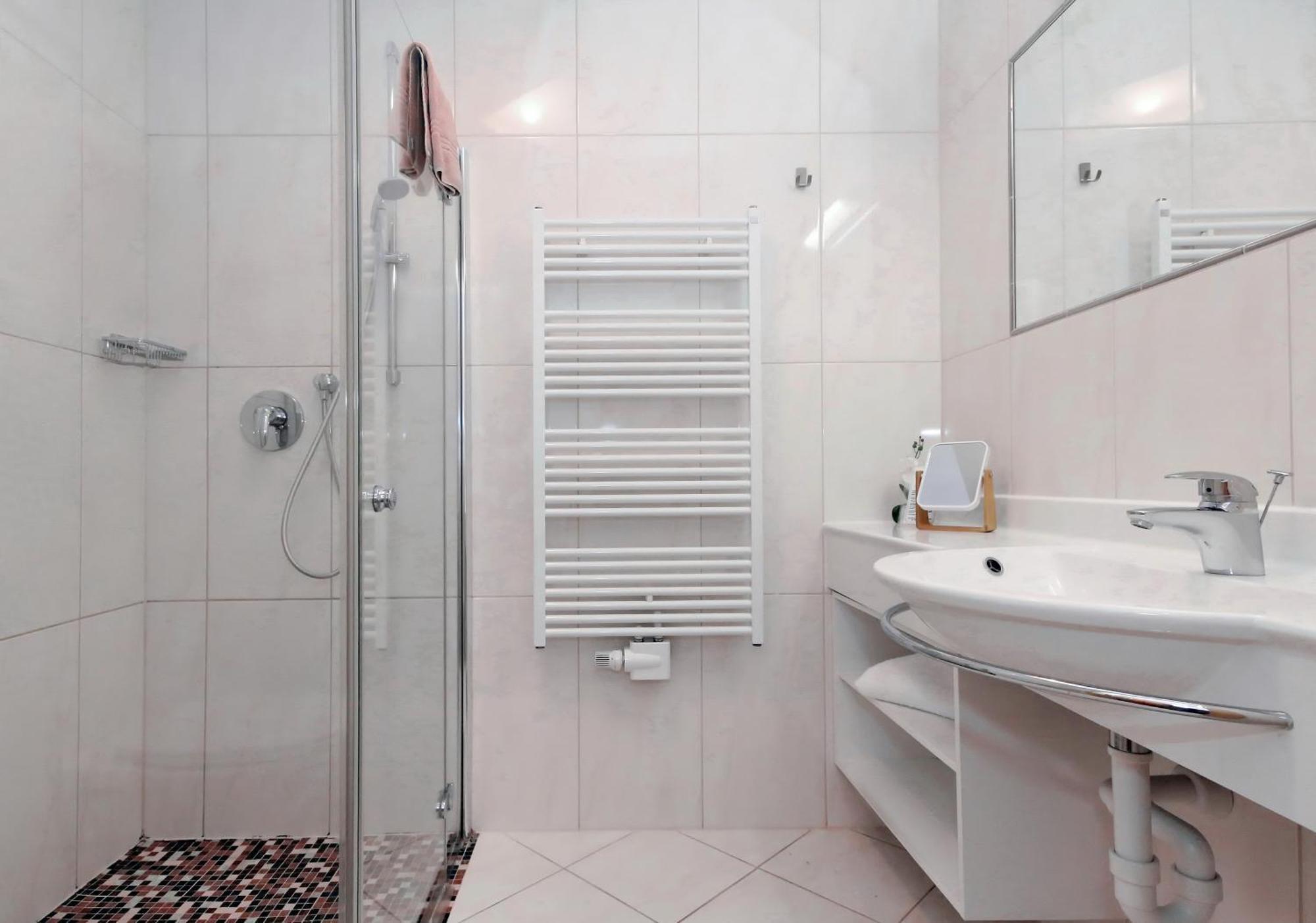 Gasthof Hotel Schermer Bad Haering Ngoại thất bức ảnh